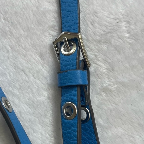 Aimee Kestenberg Leather Phone Crossbody Bag Bright Blue - Picture 11 of 15